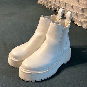 Forever 21, White booties, size 7.5